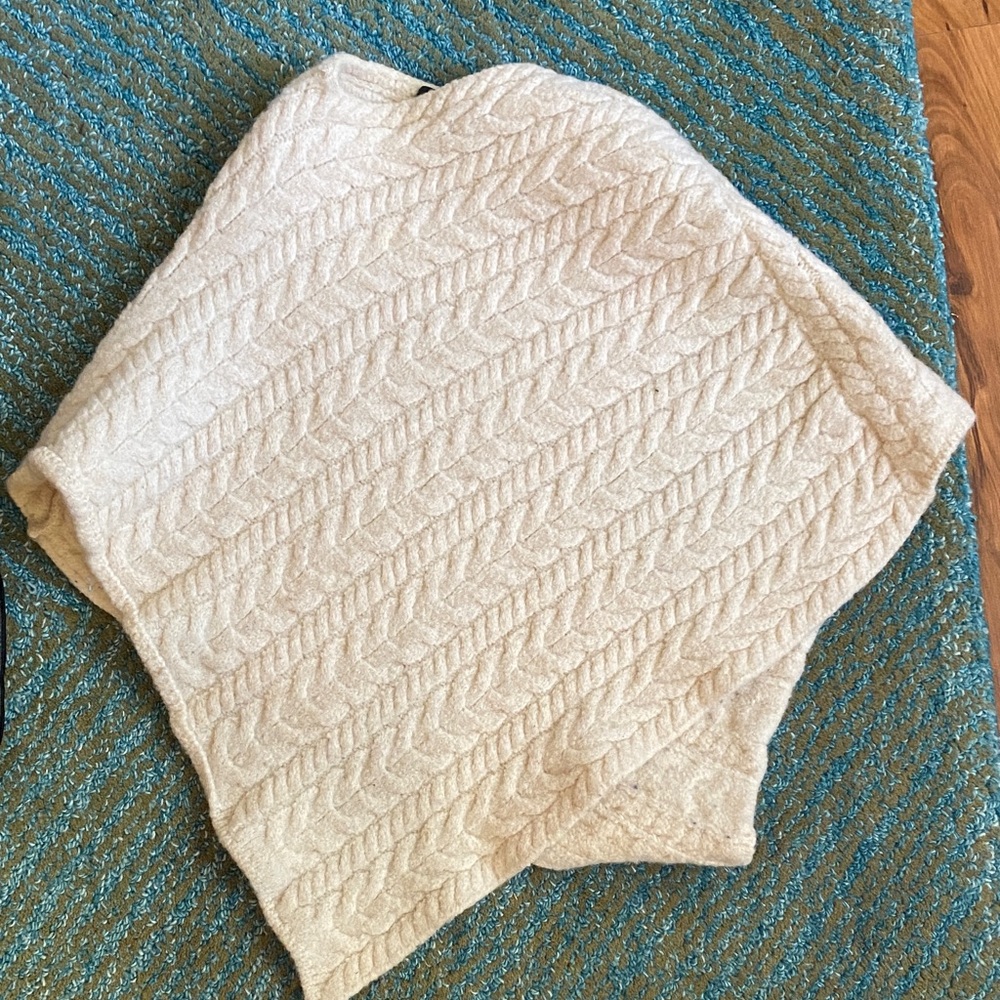 Irish Cable Knit Women's Wool Sweater Poncho